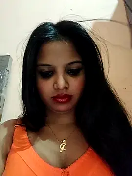 Maahhii_2 webcam