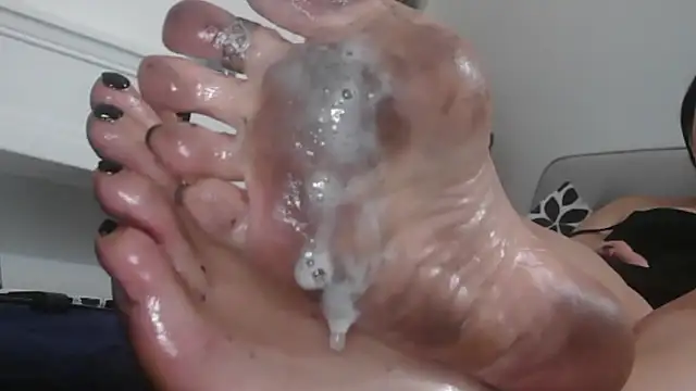 Miss_Bella_Feet webcam