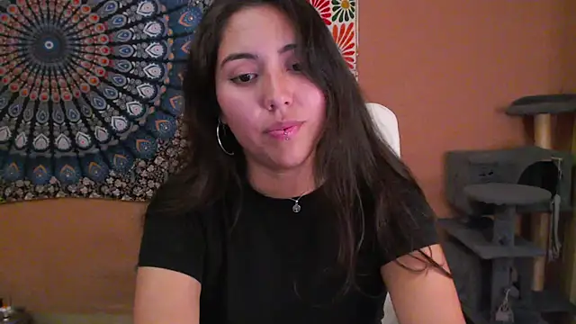 IntimateTales webcam