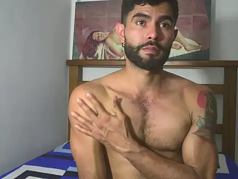 hideonbush051 webcam