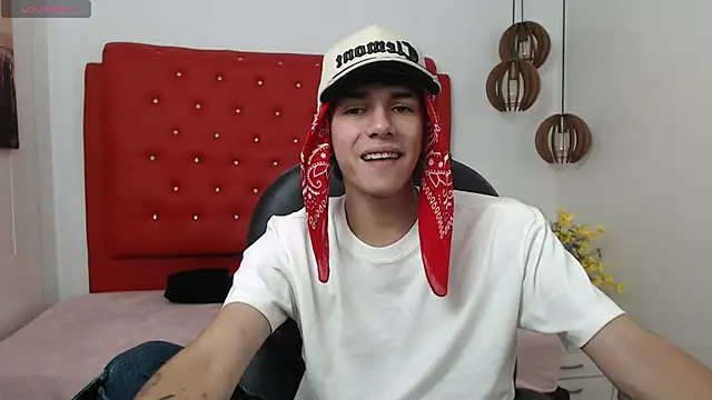 AmethystShadow17 webcam