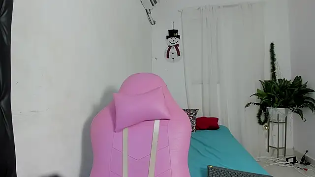 Laura_and_Kevin webcam