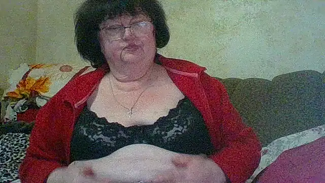 milasky5303 - MilaSky5303's free webcam