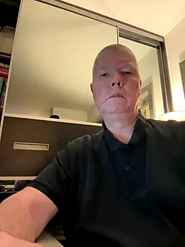 cumboy6915 - Cumboy6915's free webcam - UK Sex Cams