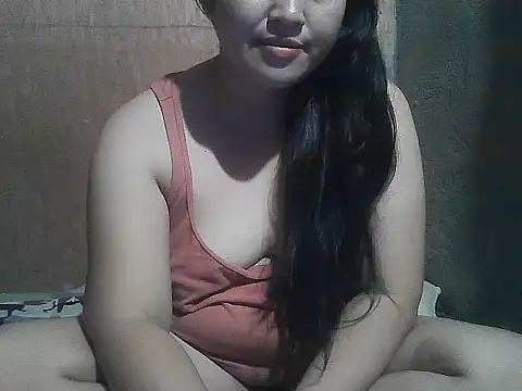 yummy_jyra02167 webcam