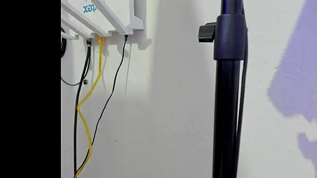 Alanna-sloppy webcam