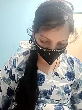 Priyaa_telugu webcam