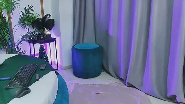 LolaVixxxen webcam