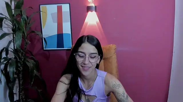 DanielaMonroe webcam