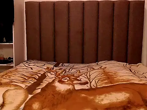 saara_johnson496 webcam