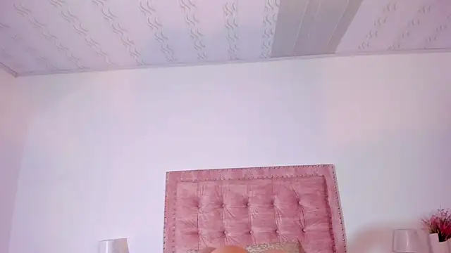 Antonella_Maxwell webcam