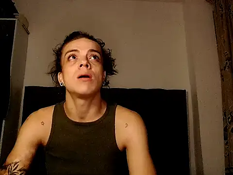 saara_johnson496 webcam