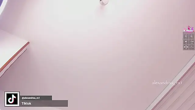 Alexandra_ra webcam