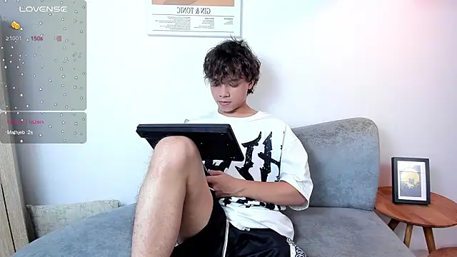 honeymoon_sariel (M twink) - big cum show + eat the cum