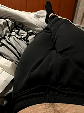 timidino03 (M young) - tolgo mutande/ no panties