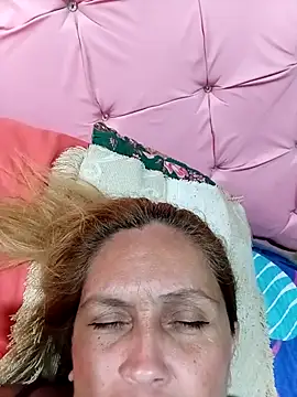 mom_son_dirty webcam