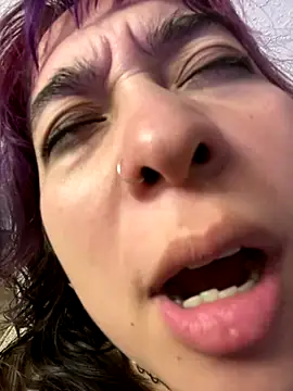 Celeste_Bauman webcam