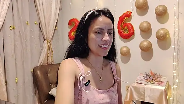 bella_exhibition - Bella_Exhibition's free webcam - UK Sex Cams