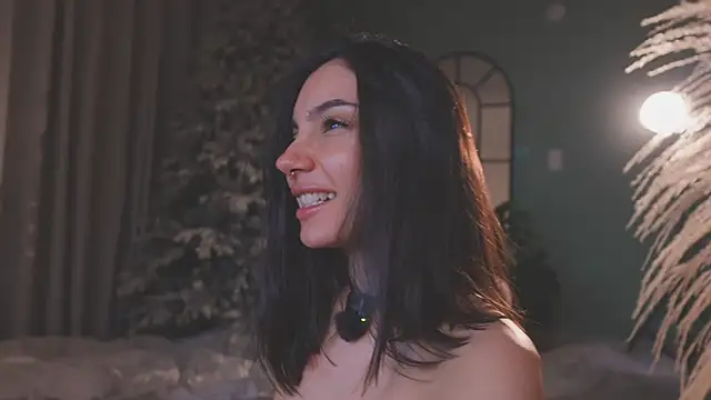 amyarmstrong - AmyArmstrong's free webcam - UK Sex Cams