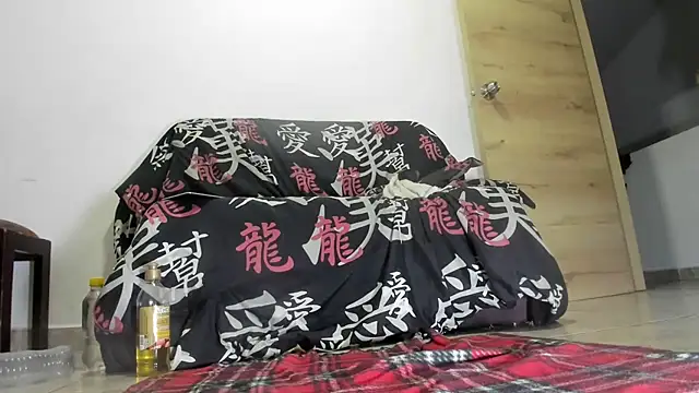 esmeraldastrong webcam