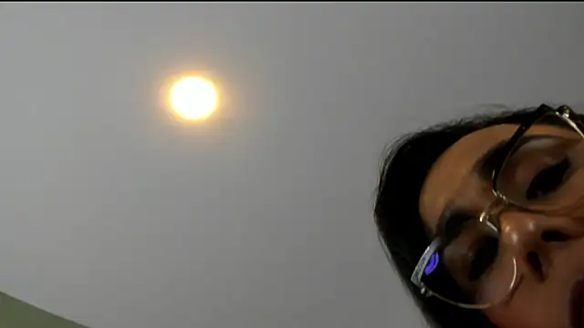 ariannaThompsons webcam