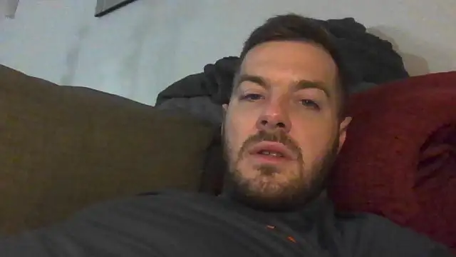 cheekycherryx (M young) - make this naughty chav strip off