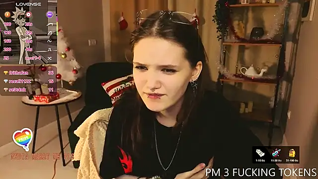 dilara_xbaby (F teen) - tease panty