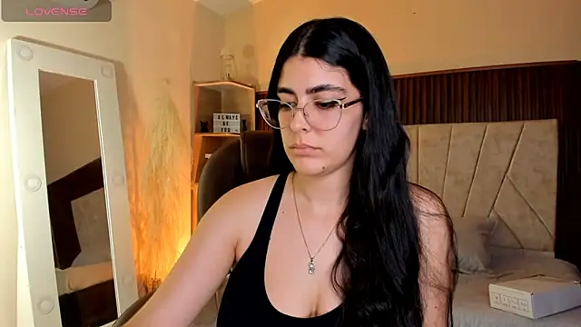 _niah_ (F young) - SEXY STRIPTEASE 🔥🫦