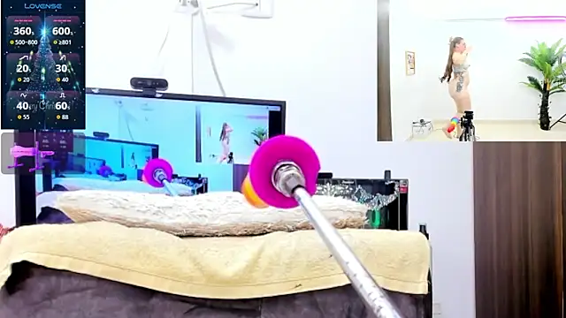 Paulina_Davis_ webcam