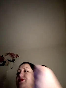 Webcam Model (AMYRA_HOT)  is live.Free join now!