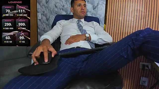 Hideintheoffice webcam