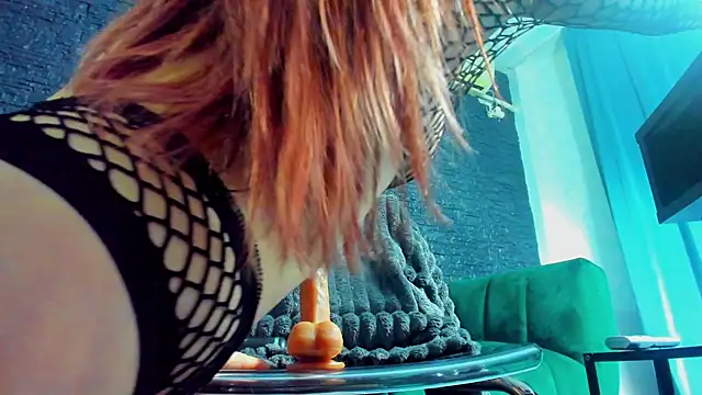 Cherry_Charmxxx webcam