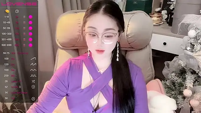 Monica-666888- webcam