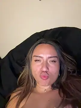 iamdennis - IamDennis's free webcam - UK Sex Cams