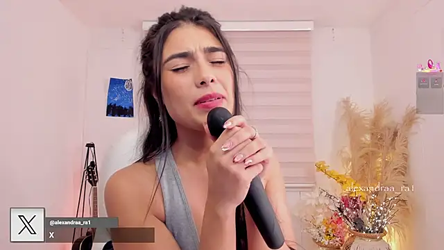 Alexandra_ra webcam