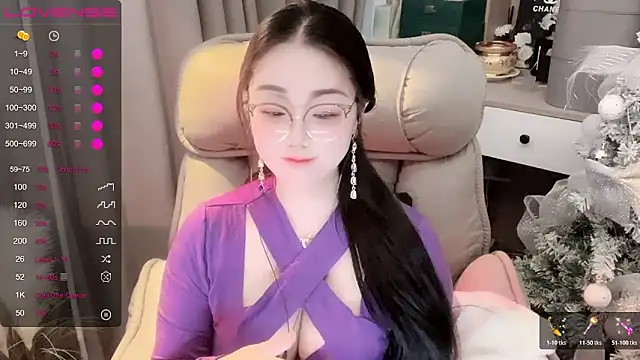 Monica-666888- webcam