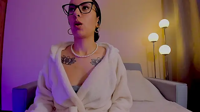 miadaniells_hot webcam