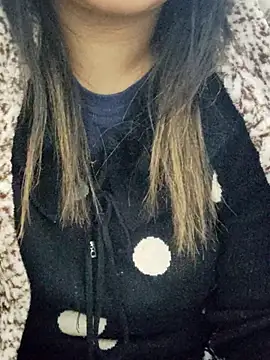 Webcam Model (Tanha18)  is live.Free join now!