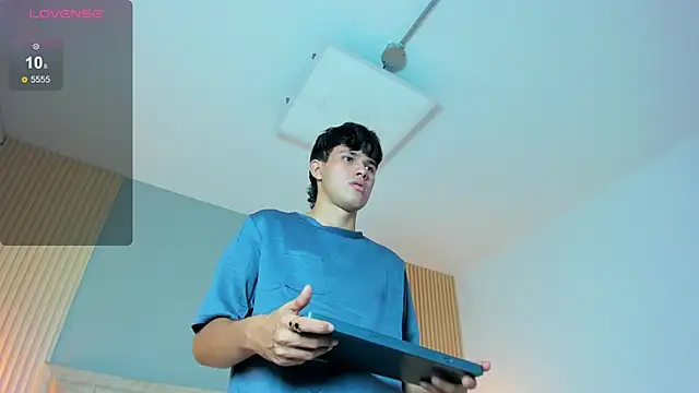 Liam_rosse18_ webcam