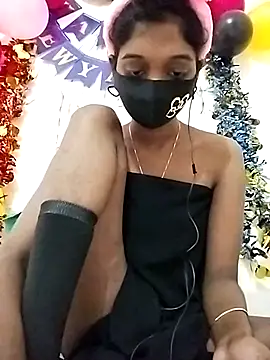 Webcam Model (Tushi-10)  is live.Free join now!