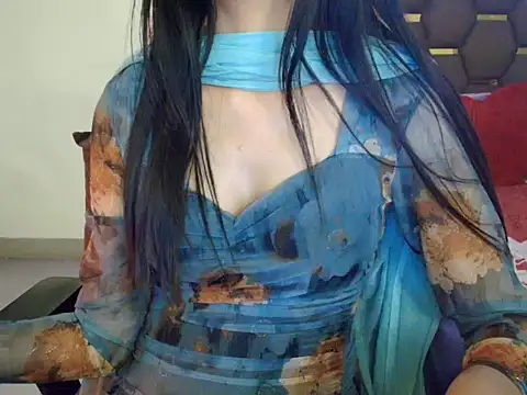 cute_princess_143 - CUTE_princess_143's free webcam