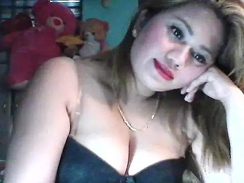 Miss_Heart webcam