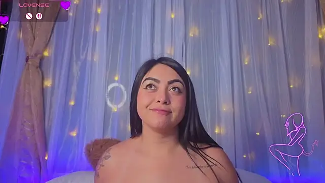 Victoria_Jonhss webcam