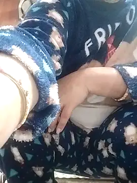 Lustyangel143 webcam