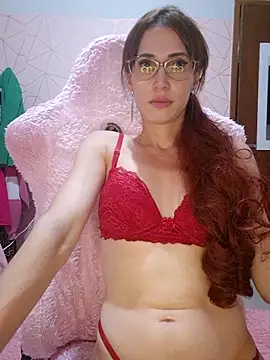 Irresistible24 webcam