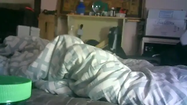 ON3YOULLN3VER_FIR3 webcam