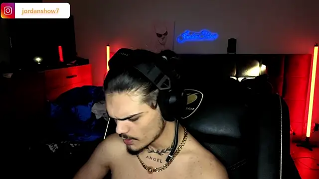 JordanShow webcam