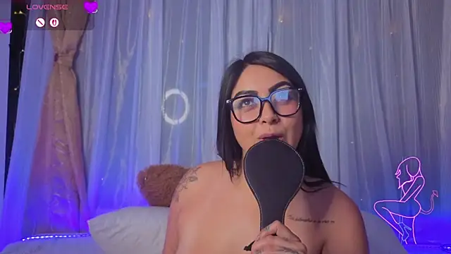 Victoria_Jonhss webcam