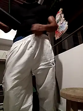 man_black_hot24 webcam