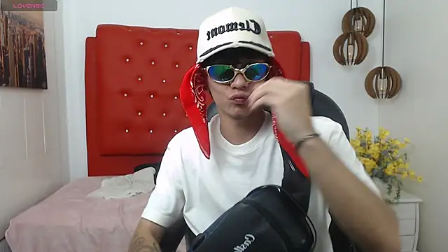 AmethystShadow17 webcam